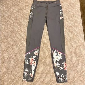 Ted Baker London Yoga pants (size Small), new without tag